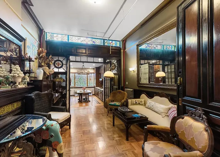 Northern Lights Mansion New York